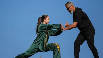 Pes etmedi, parklarda idman yaptı: Dünya üçüncülüğü aldı!