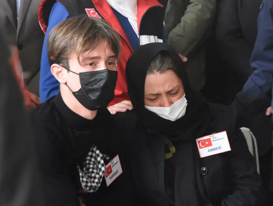 Şehit Teğmen Mehmet Kıvık, son yolculuğuna uğurlandı 1