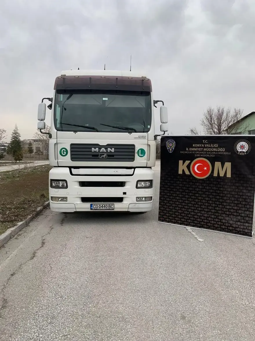 Uluslararası oto kaçakçılarına yönelik 'Fren Operasyonu'nda 12 gözaltı 14