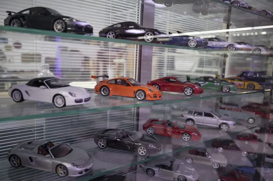 Klasik otomobil ve motosiklet müzesi Key Museum tarihe ışık tutuyor 7