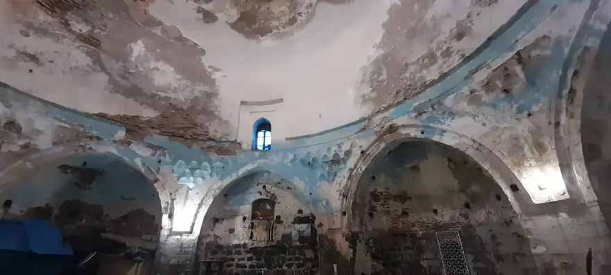 500 yıllıkDeva Hamamı talan edildi 5