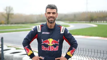 Kenan Sofuoğlu, yeni sezonda milli motosikletçilerden şampiyonluk bekliyor