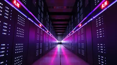 Çin'in süper bilgisayarı "en hızlı" unvanını korudu