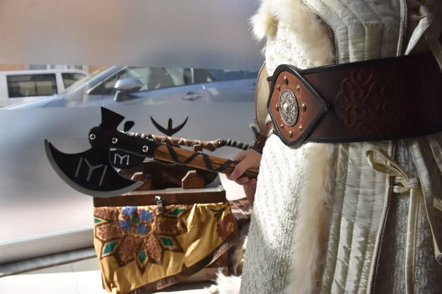 10 bine yakın kostüm yaptı! Tarihi dizi ve filmlerin aranan ismi oldu 10