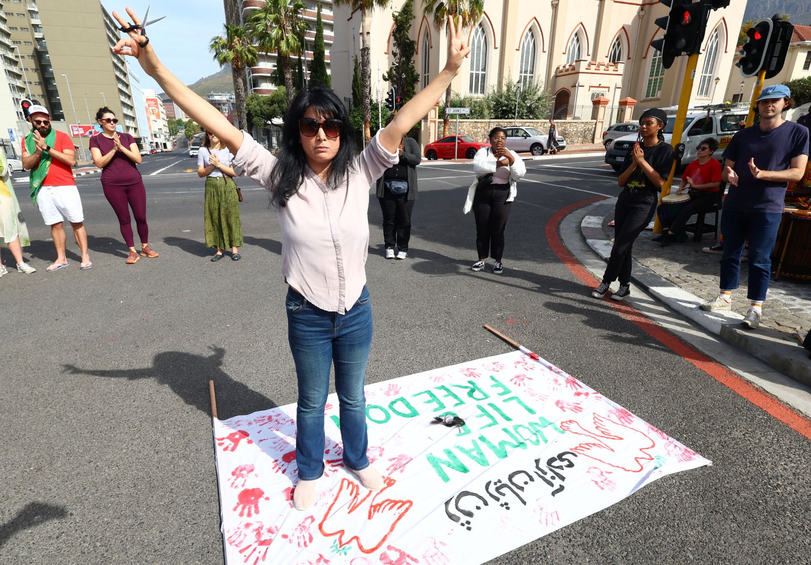Mahsa Amini gösterileri: Bazı protestocular idamla yargılanıyor