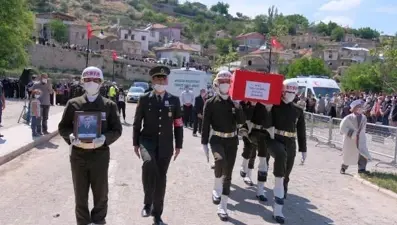 Şehit Uzman Çavuş Şahin Sarılmaz, son yolculuğuna uğurlandı