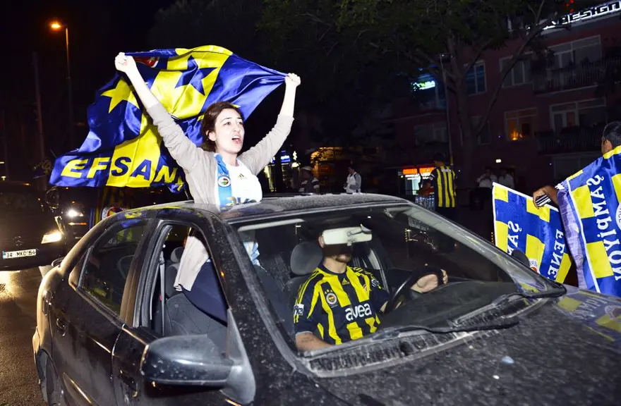 Türkiye sarı lacivert 9