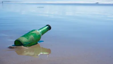 Sri Lanka'da ilginç olay: Balıkçılar denizde buldukları sıvıyı içti, 4 kişi hayatını kaybetti