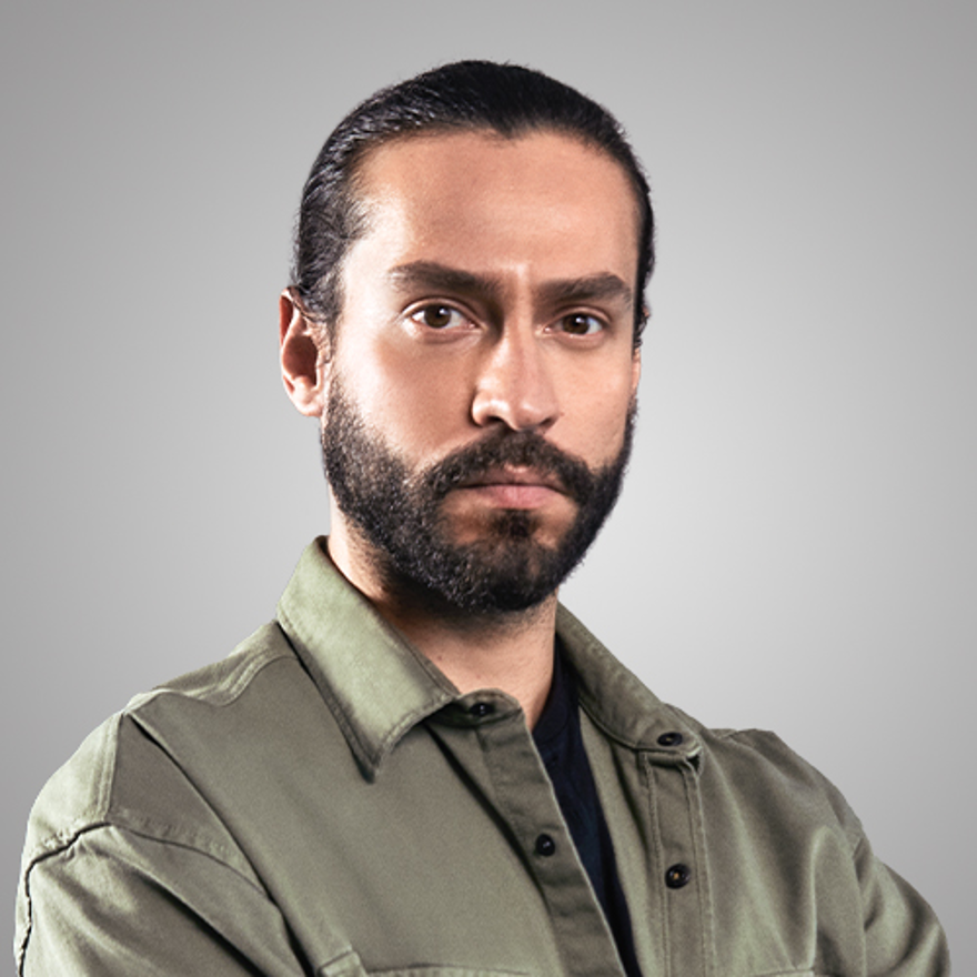 Barış Manço'nun hayatı film oluyor: Ekin Koç ile Lale Manço bir arada 1