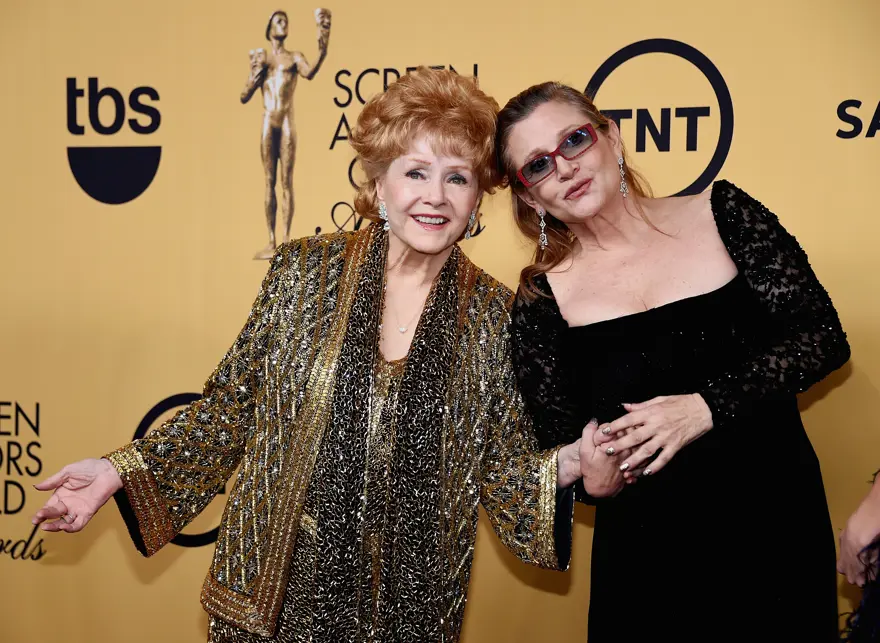 Carrie Fisher ve Debbie Reynolds'a Hollywood yıldızları böyle veda etti 