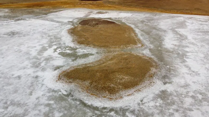 Van'daki Tuz Gölü kuraklık ve aşırı buharlaşma nedeniyle yeniden kurudu 9