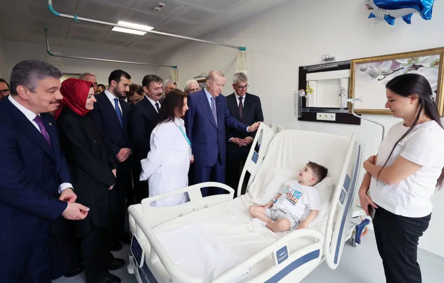 Cumhurbaşkanı Erdoğan'dan hastalara ziyaret 4