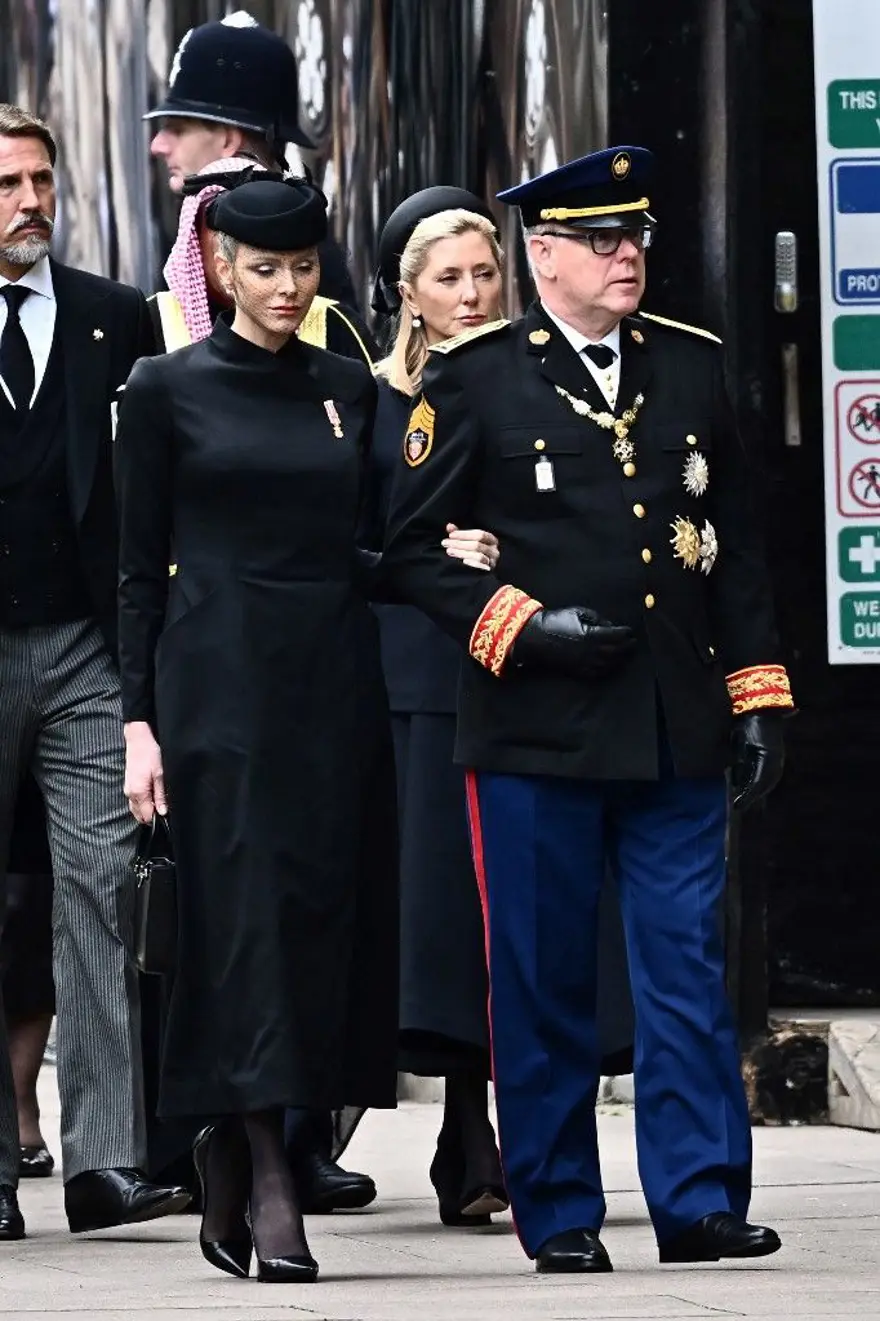 PRENSES'E ÖDEME YAPIYOR İDDİASI 6