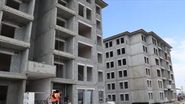 Bakan Özhaseki açıkladı: 200 bin deprem konutu hak sahiplerine teslim edilecek