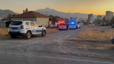 Kar maskeli saldırganlar baba ve oğlunu vurdu