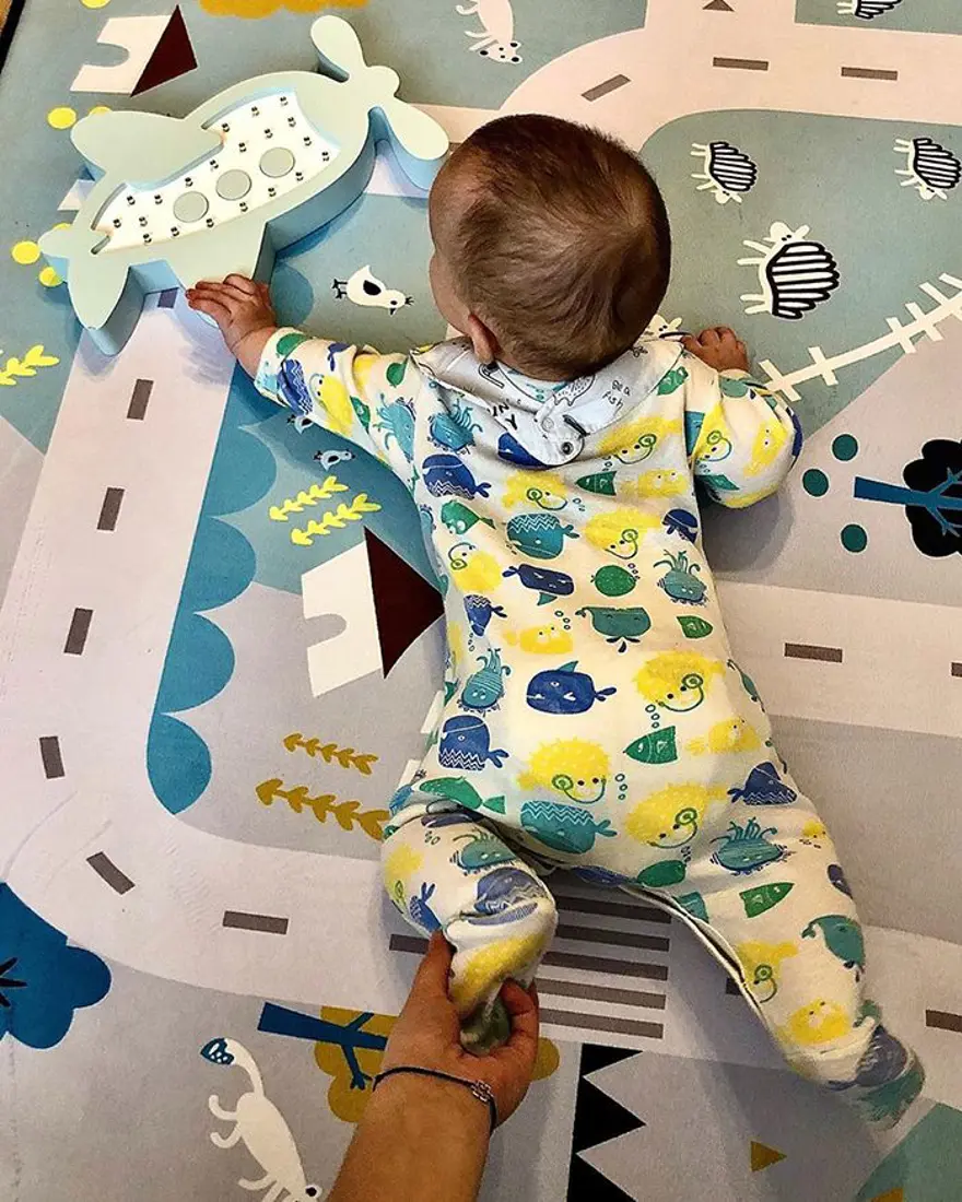 Karantina günlerinde evde yaratıcı seyahat fotoğrafları 7 Karantina günlerinde evde yaratıcı seyahat fotoğrafları 7