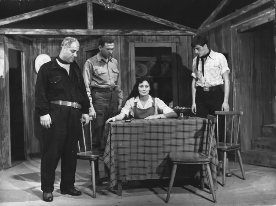 Yıldız Kenter'in Devlet Tiyatrosu yılları fotoğraf karelerinde 3 Yıldız Kenter'in Devlet Tiyatrosu yılları fotoğraf karelerinde 3