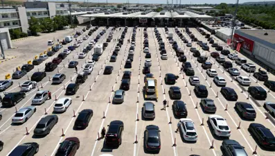 Edirne’deki sınır kapılarında tüm zamanların rekoru kırıldı