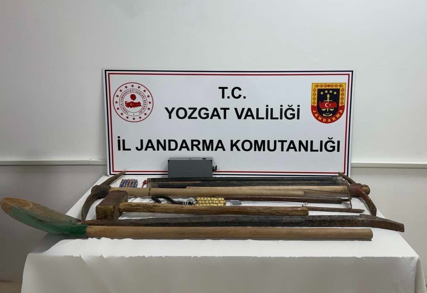 İzinsiz kazı yapan 5 şüpheli yakalandı