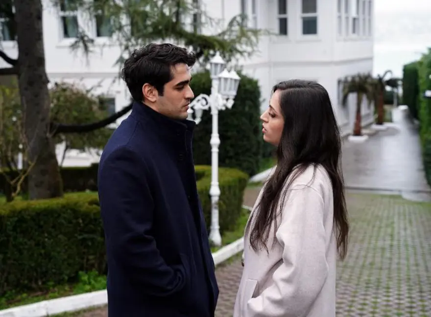 NEVRA KENDİSİNİ HATIRLATTI 4