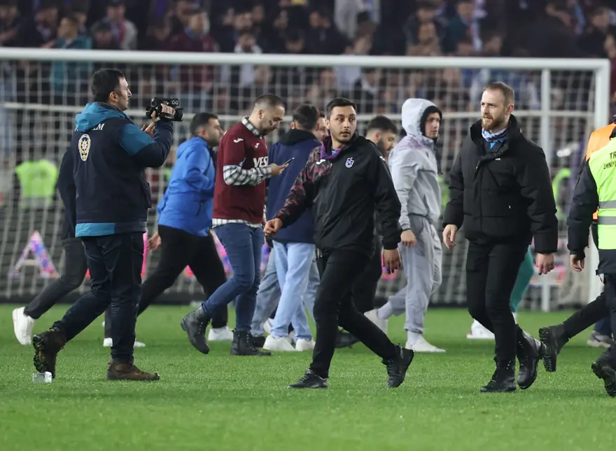 Trabzon'da olaylı maç: Tutuklanan şüphelilerin ifadeleri ortaya çıktı 8 Trabzon'da olaylı maç: Tutuklanan şüphelilerin ifadeleri ortaya çıktı 8