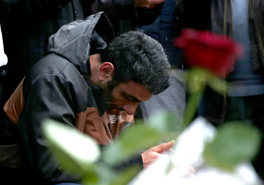 Şehitler Tepesi’ne ziyaretler sürüyor 18 Şehitler Tepesi’ne ziyaretler sürüyor 18