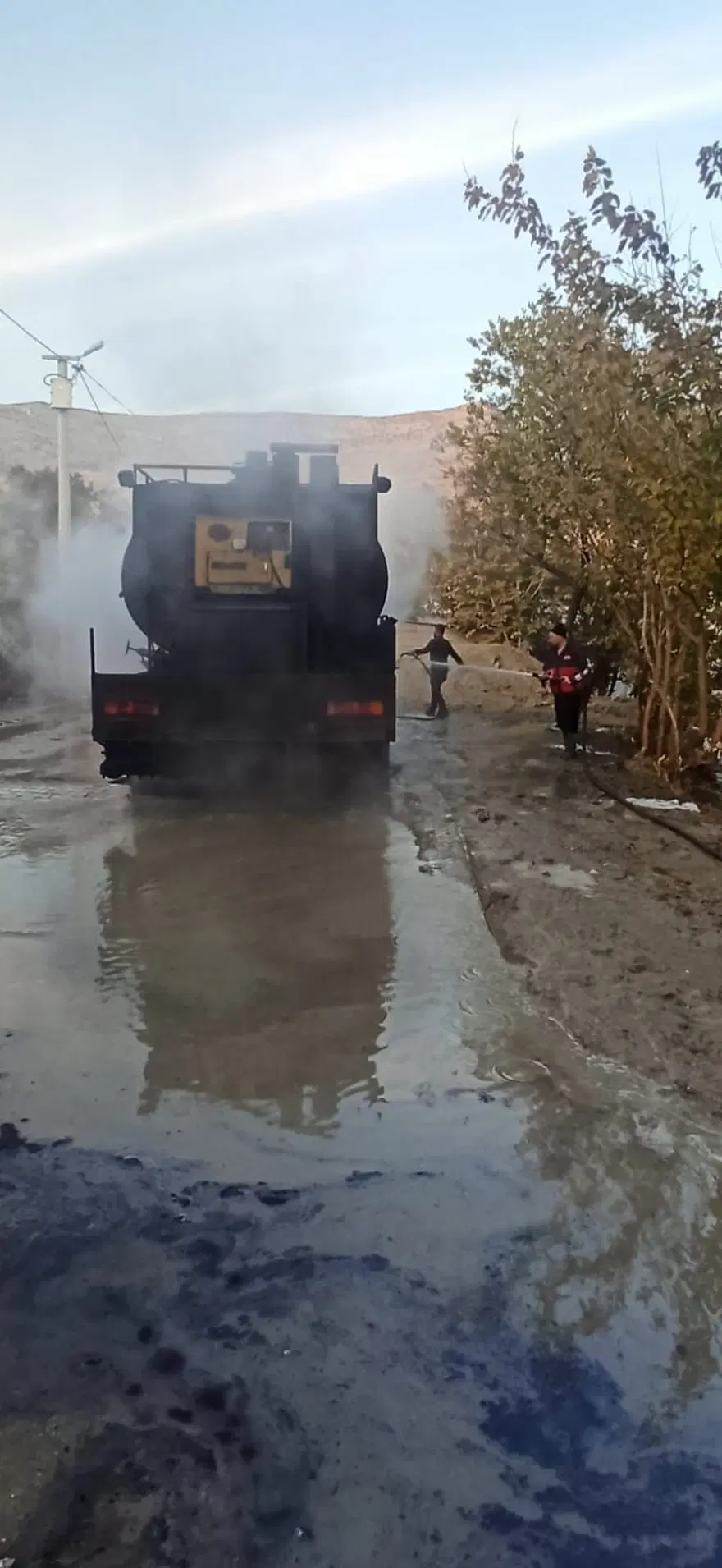 Diyarbakır’da akaryakıt yüklü tanker alev alev yandı 3