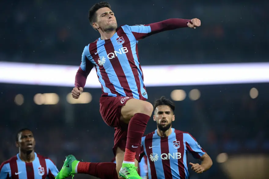 Cenk Tosun, Medical Park Arena'da tarihe geçti 8