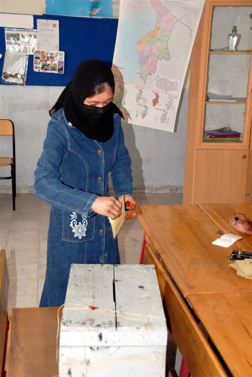 Türkiye sandık başındaydı 31
