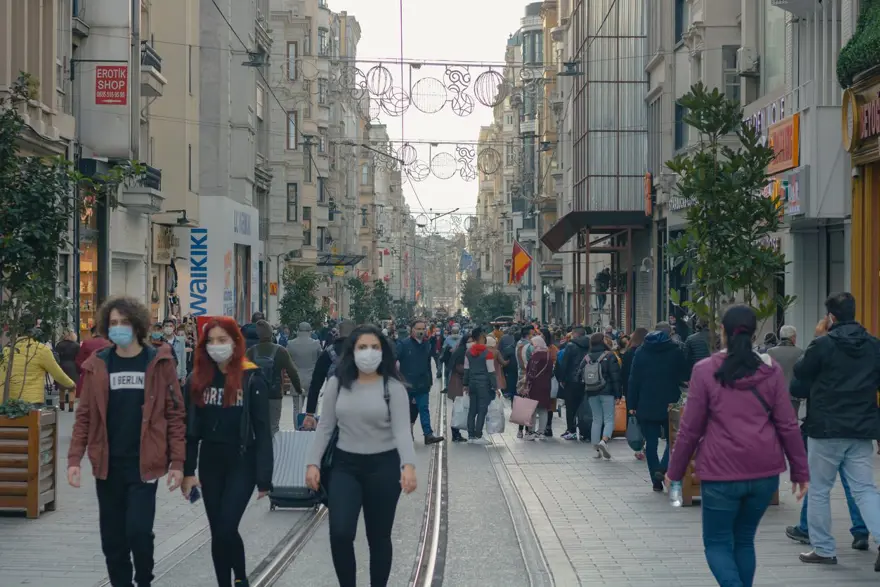 Corona virüs havada daha iyi yayılmak için evrim geçirdi: Bilim insanlarından korkutan uyarı 5 Corona virüs havada daha iyi yayılmak için evrim geçirdi: Bilim insanlarından korkutan uyarı 5