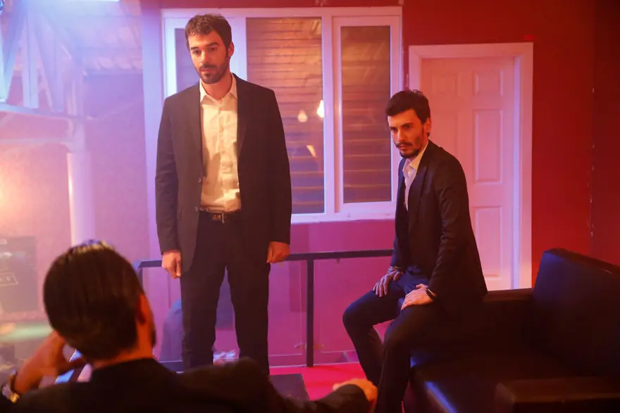 Akrep 15. bölüm fotoğrafları: Şok edici teklif 