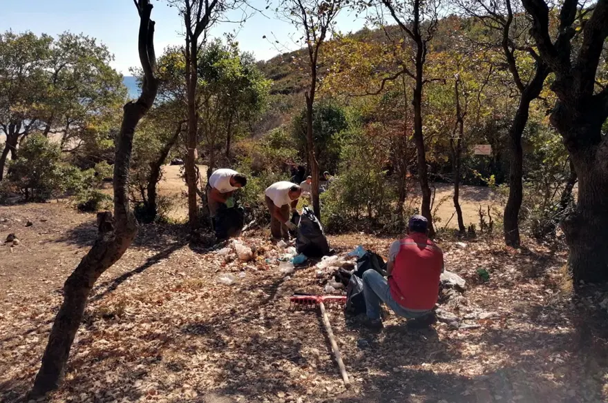 Bir günde 30 ton çöp bıraktılar: Atma beya 1