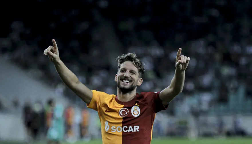 MERTENS, GALATASARAY TARİHİNE GEÇTİ 3