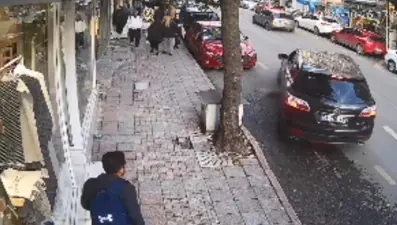 Otomobiliyle Kuki'i ezip kaçtı