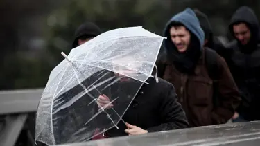 Hava durumu: Meteoroloji'den kuvvetli rüzgar ve çığ uyarısı (Bugün hava nasıl olacak?)