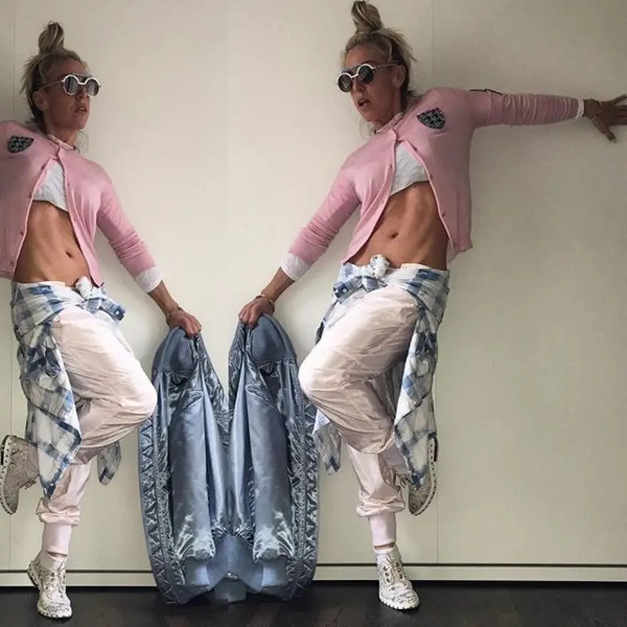 Kardashian ve Jenner kardeşleri artık Marni Senofonte giydirecek 5