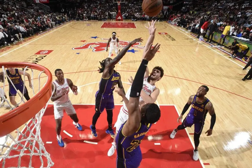 NBA'de Alperen Şengün'den 19 sayı: Rockets, Lakers'ı 128-94 yendi 