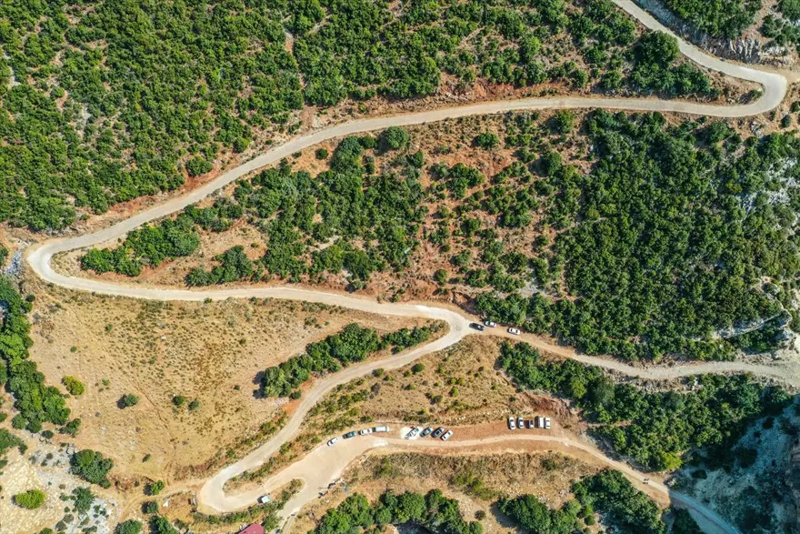 Akdeniz'de korsanların saklandığı Karamağara Koyu turist akınına uğruyor 10