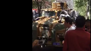 Diyarbakır'da zırhlı polis aracının çarptığı kadın öldü