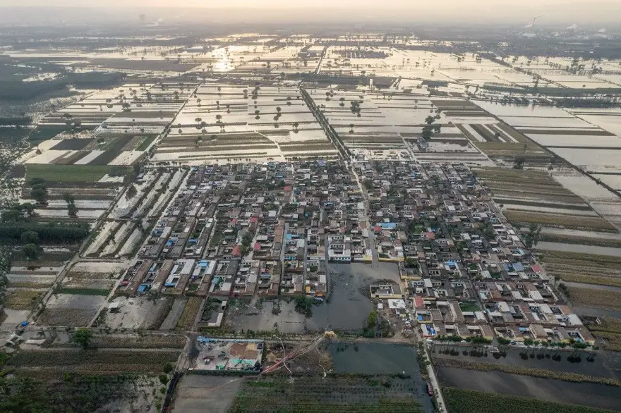 Çin'de sel felaketi: 15 can kaybı 5 Çin'de sel felaketi: 15 can kaybı 5