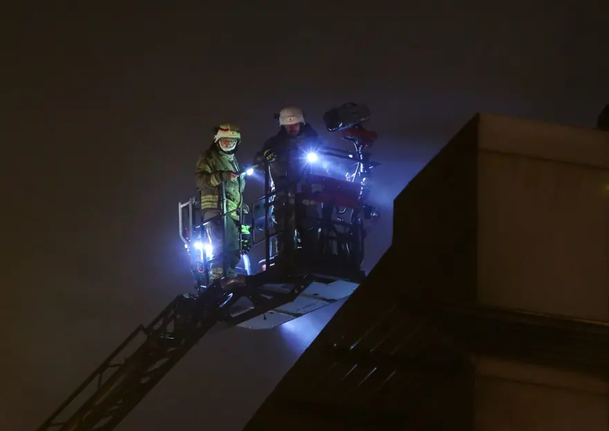 İstanbul'da iş yeri yangını 3