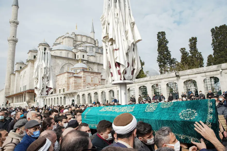 Salih Memişoğlu son yolculuğuna uğurlandı 6 Salih Memişoğlu son yolculuğuna uğurlandı 6