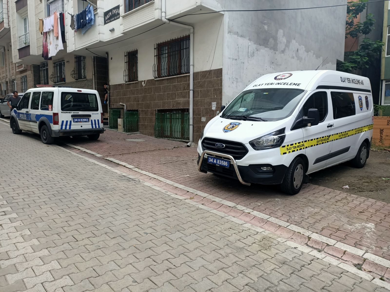 Esenyurt'ta genç kız tartıştığı annesini bıçakladı