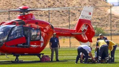 Hava ambulansı, tarlada çalışırken yaralanan vatandaş için havalandı