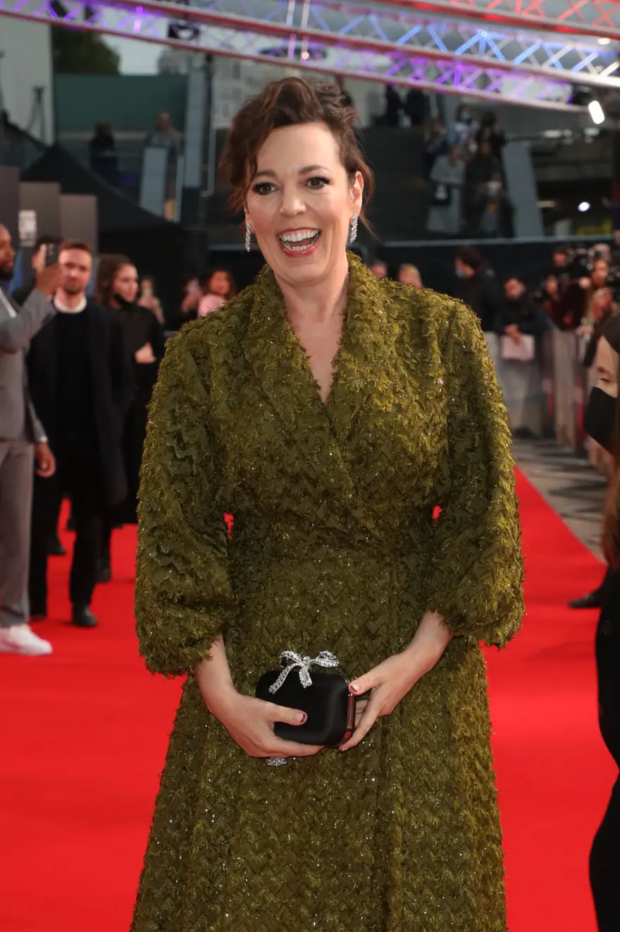 Ünlü yıldızlar The Lost Daughter galasında buluştu 3