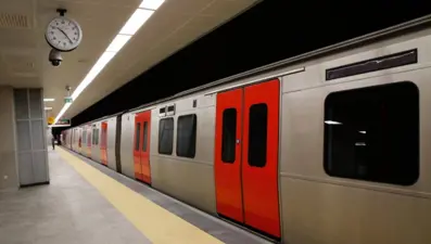 Ankara'da bazı metro istasyonları geçici olarak hizmete kapatıldı