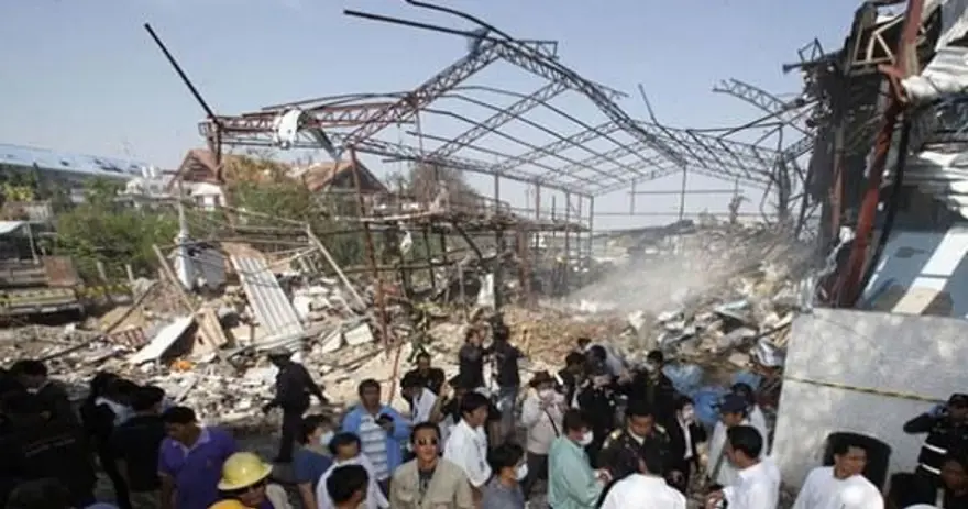 Tarihi bomba patladı: 7 ölü 4