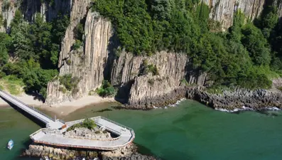 80 milyon yıllık doğa harikası lav sütunlarına 8 yılda 2 milyon ziyaretçi