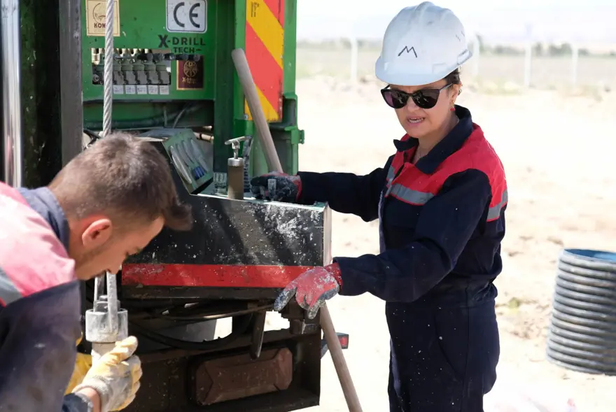 "Sen mi makine kullanacaksın" dediler: İnat etti, sondör oldu "Sen mi makine kullanacaksın" dediler: İnat etti, sondör oldu