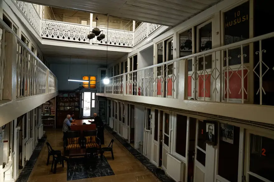 Tarihi hamam 29 milyondan satışta 21